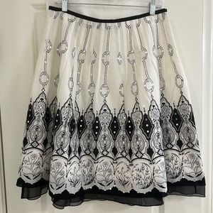 The Limited Graphic Tribal Cotton Fully Lined Skirt--Size 8